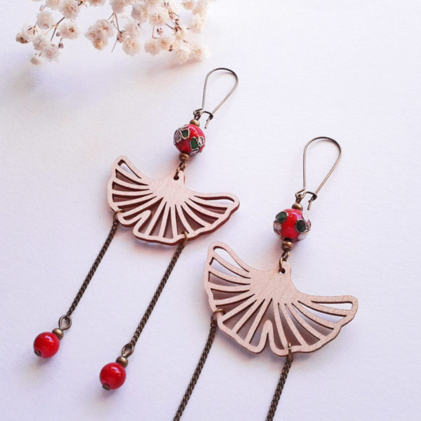Boucles d'oreilles longues feuilles de ginkgo - inspiré des geisha - couleur rouge et bronze
